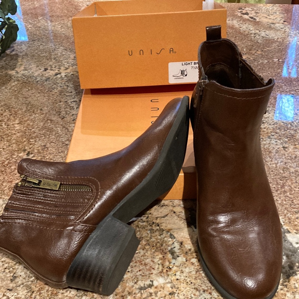 Light brown Unisa booties size 7.5